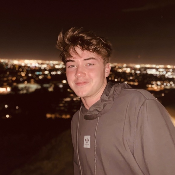 Meet your Posher, Daniel - Picture 1 of 1